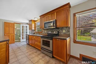 15 Country Dr, Norwich, CT 06360 - Photo 10