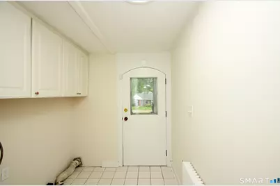 23 Norway Road, North Haven, CT 06473 - Photo 22