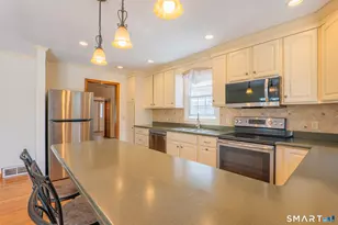 9 Pleasant St, Bethel, CT 06801 - Photo 16