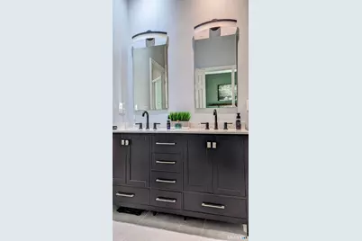 1306 Briar Woods Lane #1306, Danbury, CT 06810 - Photo 10