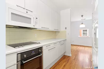 51 Forest Avenue #25, Greenwich, CT 06870 - Photo 14