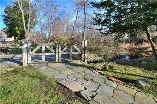 1939 Bronson Rd, Fairfield, CT 06824 - Photo 26