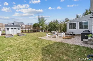 40 Fairlee Rd, West Hartford, CT 06107 - Photo 36