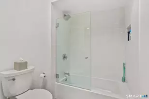 104 Harvest Cmns, Westport, CT 06880 - Photo 16