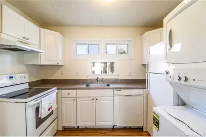 24 Elm Street #2, New Milford, CT 06776 - Photo 10