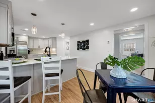 18 Foxridge Rd, West Hartford, CT 06107 - Photo 8