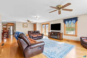 301 Buckingham Ave, Milford, CT 06460 - Photo 18