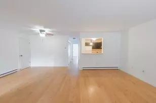 8 Rose Ln, Danbury, CT 06811 - Photo 2