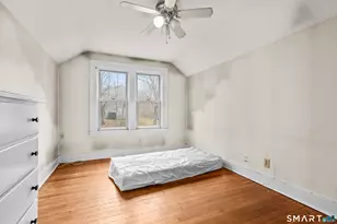 39 Oakridge St, Norwich, CT 06360 - Photo 14