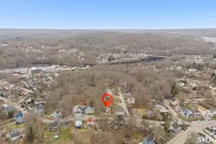 39 Oakridge St, Norwich, CT 06360 - Photo 4