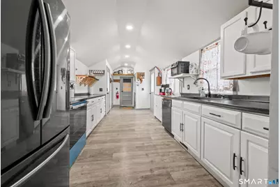 475 Ballfall Road, Middletown, CT 06457 - Photo 6