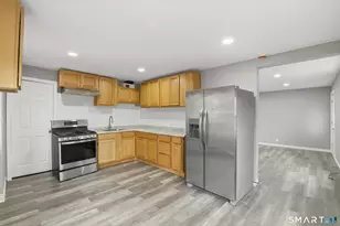 56 Victory Dr, New Haven, CT 06515 - Photo 16