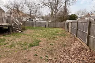 44 Lynmoor Pl, Hamden, CT 06517 - Photo 8