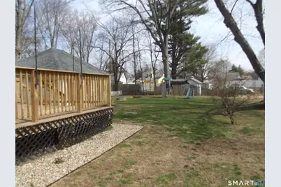 220 Naubuc Avenue, East Hartford, CT 06118 - Photo 22