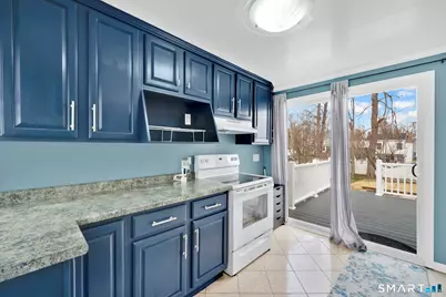 78 Edgemont Avenue, West Hartford, CT 06110 - Photo 12