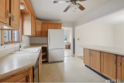 1009 East Broadway, Milford, CT 06460 - Photo 10