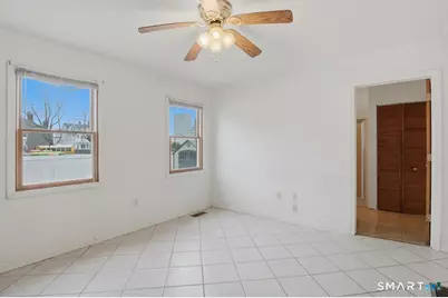 1009 East Broadway, Milford, CT 06460 - Photo 14