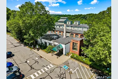 68 Thermos Avenue #215B, Norwich, CT 06360 - Photo 4