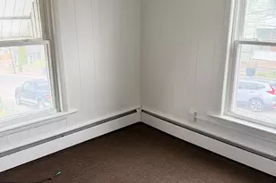 33 Pilgrim Ave, Waterbury, CT 06704 - Photo 18