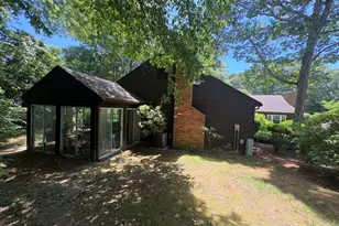6 Ladshaw Dr, Madison, CT 06443 - Photo 2