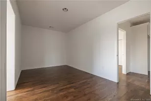 340 Pleasantview Ave, Bridgeport, CT 06606 - Photo 6