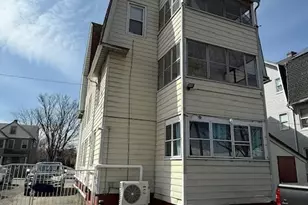 1694 Broad St, Hartford, CT 06106 - Photo 2