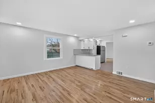 321 Franklin Rd, Hamden, CT 06517 - Photo 2