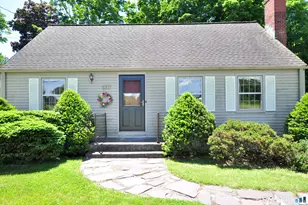 291 Bloomfield Ave, Windsor, CT 06095 - Photo 2