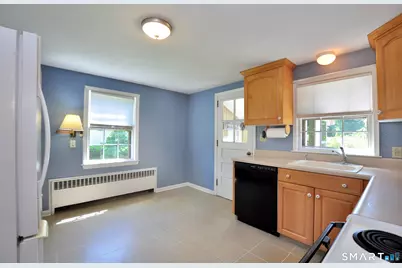 291 Bloomfield Avenue, Windsor, CT 06095 - Photo 22