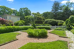 60 Lyme St, Old Lyme, CT 06371 - Photo 2