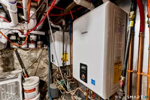 219 Orland St, Bridgeport, CT 06605 - Photo 26