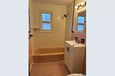 154 Park Street #A1, Manchester, CT 06040 - Photo 10