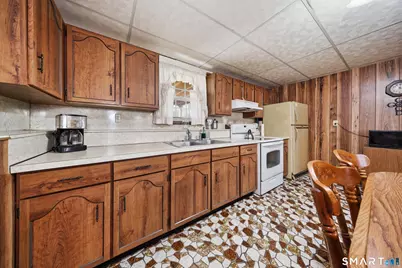 11 Woodmere Road, Waterbury, CT 06705 - Photo 32