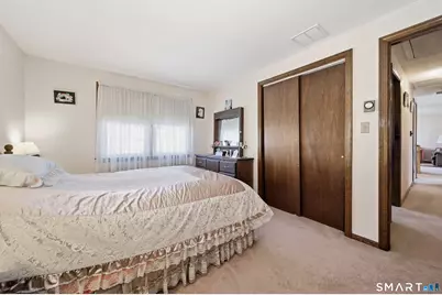 11 Woodmere Road, Waterbury, CT 06705 - Photo 24