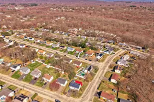 11 Woodmere Rd, Waterbury, CT 06705 - Photo 38