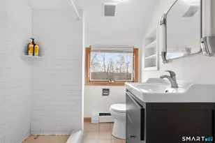104 Oakdale St, Bridgeport, CT 06606 - Photo 12