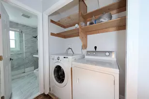 15 Cherry Hill Dr, Bridgeport, CT 06606 - Photo 22