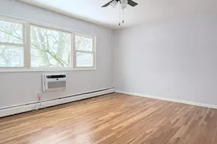 15 Cherry Hill Dr, Bridgeport, CT 06606 - Photo 18