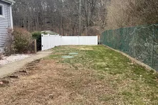 16 Bluff Rd, Ledyard, CT 06335 - Photo 22