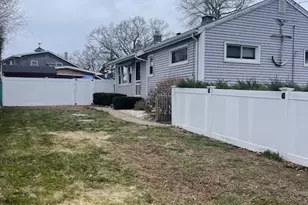 16 Bluff Rd, Ledyard, CT 06335 - Photo 4