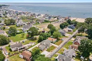 56 Columbus Ave, Old Lyme, CT 06371 - Photo 12