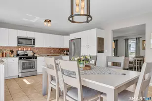 8 Foot Cir, Wallingford, CT 06492 - Photo 14