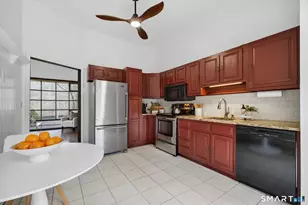 21 Lillinonah Dr, Brookfield, CT 06804 - Photo 14