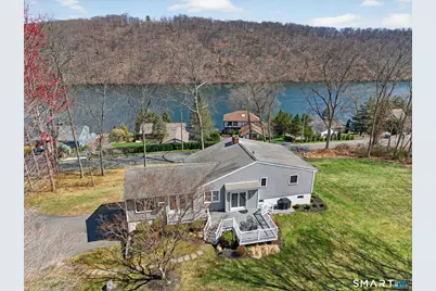 21 Lillinonah Drive, Brookfield, CT 06804 - Photo 2