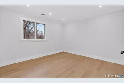 6 Brighton Street, Danbury, CT 06811 - Photo 22