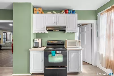 142 Gracey Avenue, Meriden, CT 06451 - Photo 12