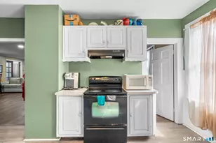 142 Gracey Ave, Meriden, CT 06451 - Photo 12