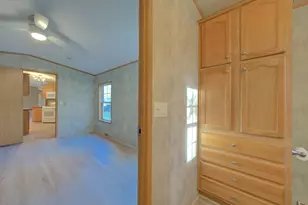 932 Long Cove Rd, Ledyard, CT 06335 - Photo 16