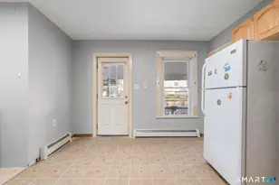 26 Rosemary St, New London, CT 06320 - Photo 8
