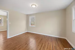 90 Troiano Rd, Hamden, CT 06518 - Photo 10